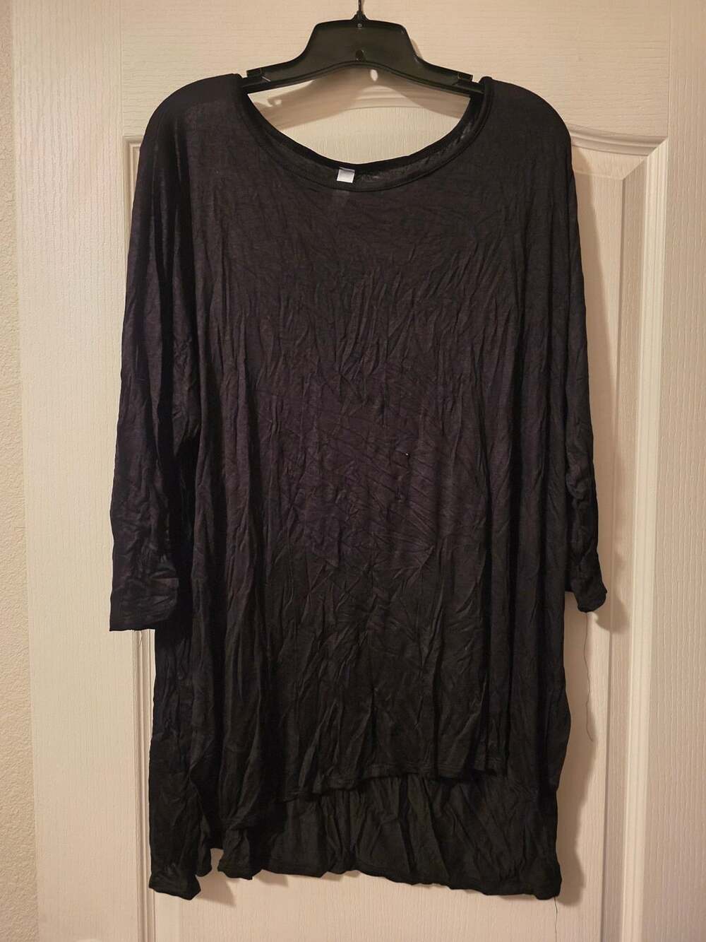 Essentials By Elle Tunic Size 4X Black Asymmetrical Hem Shirt Top